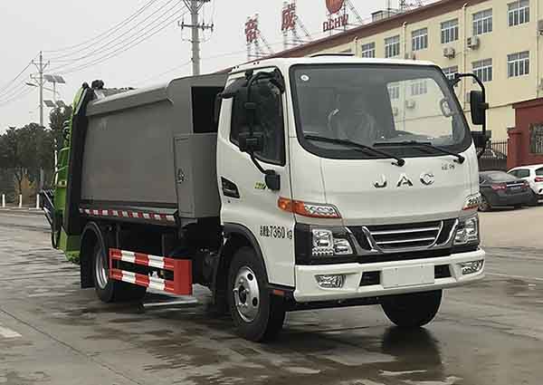 江淮康鈴壓縮式垃圾車(chē)