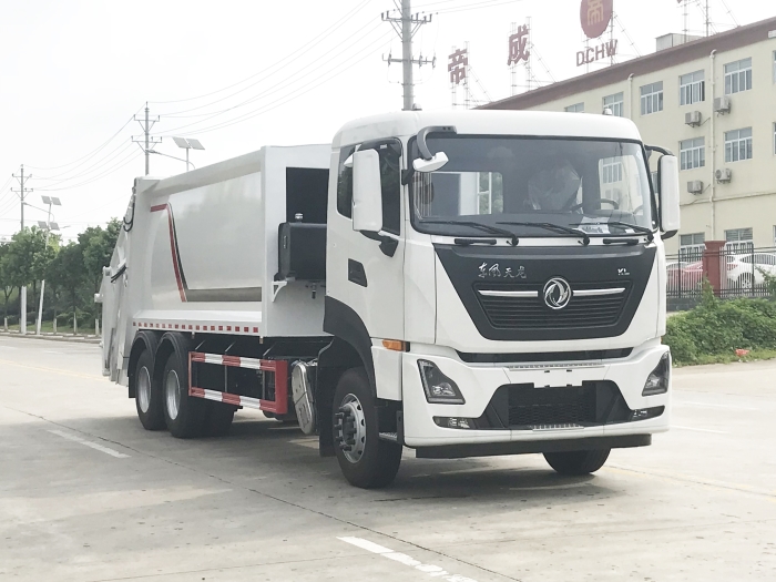 東風(fēng)天龍壓縮式垃圾車(chē)
